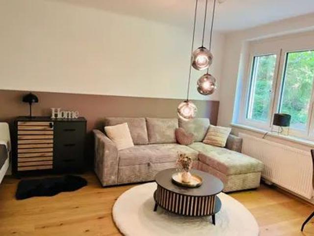 Stilvolle 1 Zimmer Wohnung mit Grünblick und Wohnkomfort