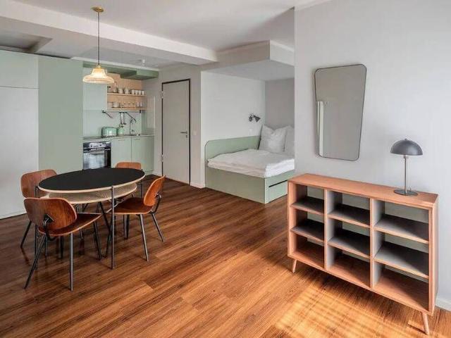 Stilvolle 1 Zimmer Wohnung mit Terasse zur unbefristeten Miete im RIX Neukölln