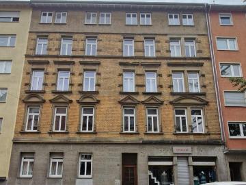 Stilvolle 2,5 Zi DG Eigentumswohnung im Herzen von Stuttgart West