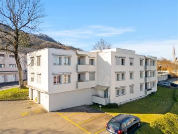 Stilvolle 2.5 Zimmer Wohnung in zentraler Lage von Adliswil