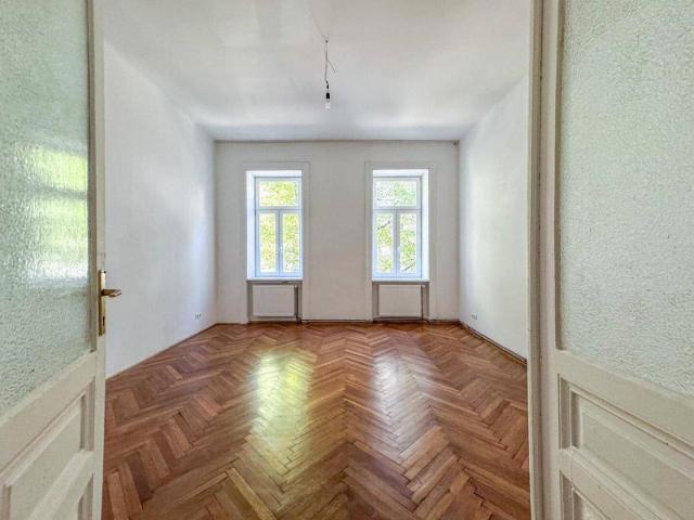 Stilvolle 2 Zimmer Altbauwohnung im Herzen des Stuwerviertels