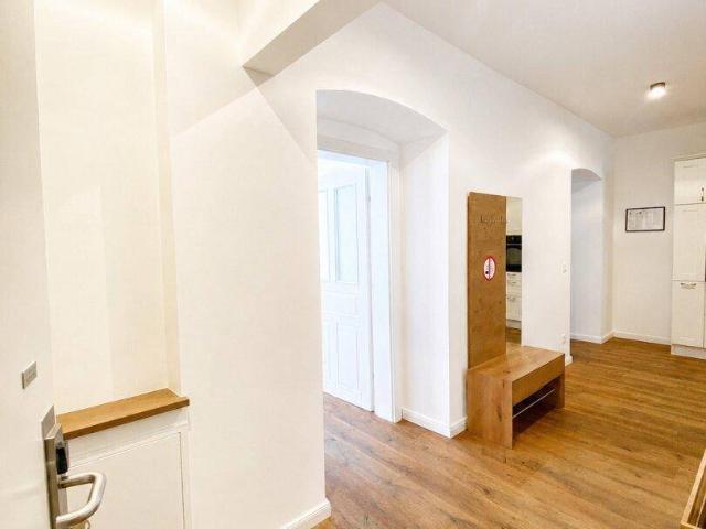Stilvolle 2 Zimmer Eigentumswohnung mit Balkon in Top Lage des 20. Bezirks