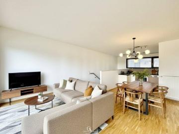 Stilvolle 2 Zimmer Maisonettewohnung mit Terrasse