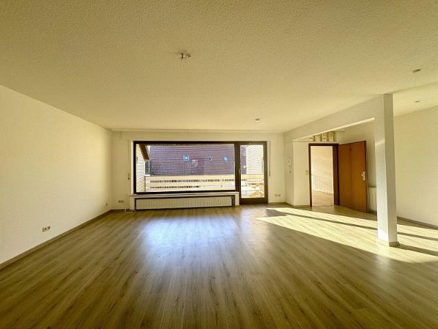 Stilvolle 2 Zimmer Wohnung in Stolzenau mit Loggia in zentraler Lage von Stolzenau!