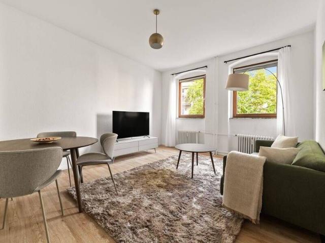 Stilvolle 2 Zimmer Wohnung in Steglitz voll möbliert