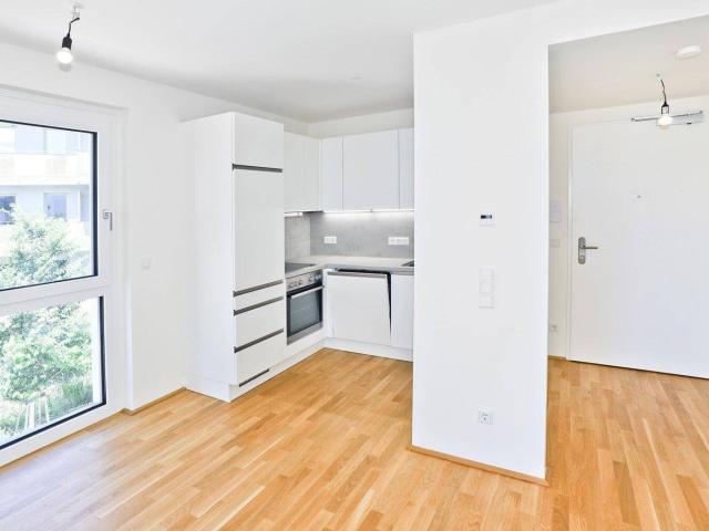 Stilvolle 2 Zimmer Wohnung mit Balkon – HIRSCHFELD