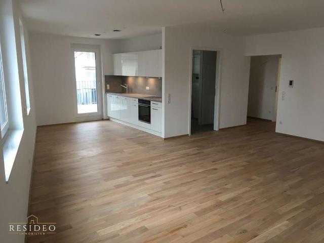 Stilvolle 2 Zimmer Wohnung mit Balkon und Einbauküche in Römerberg