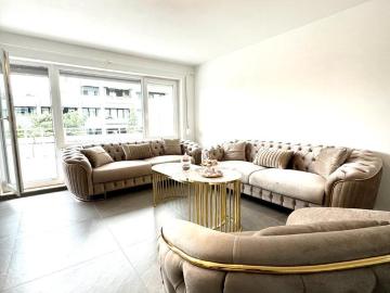 Stilvolle 2 Zimmer Wohnung mit großer Terrasse & TG Stellplatz