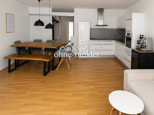 Stilvolle 2 Zimmer Wohnung mit großer Terrasse und separatem Eingang