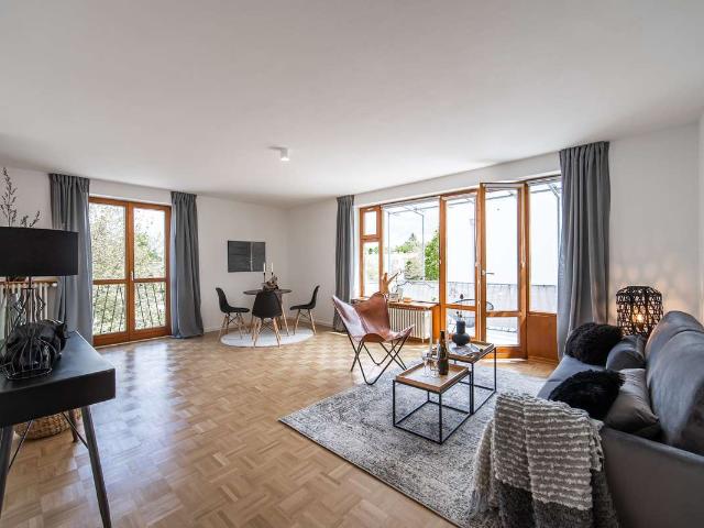 Stilvolle 2 Zimmer Wohnung mit EBK und Balkon in Ottobrunn