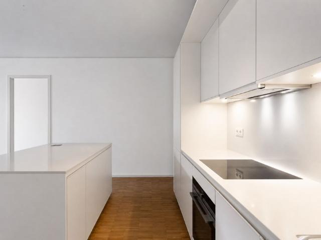 Stilvolle 2 Zimmer Wohnung mit Loggia, Gäste WC und modernem Wohnkomfort im Herzen von Berlin Mitte