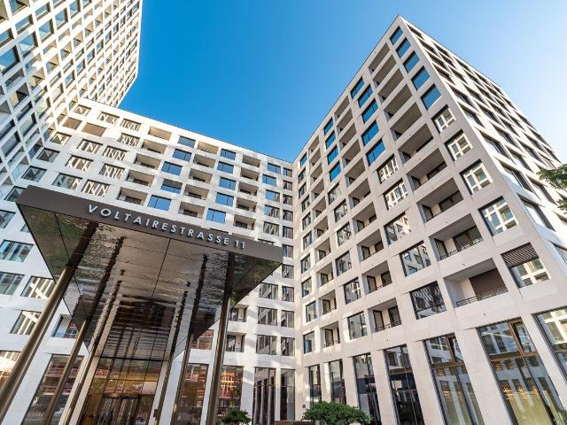 Stilvolle 2 Zimmer Wohnung mit Loggia, Gäste WC und modernem Wohnkomfort im Herzen von Berlin Mitte