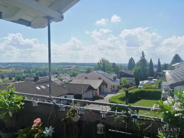 Stilvolle 2 Zimmer Wohnung mit traumhaftem Ausblick sucht neuen Vermieter