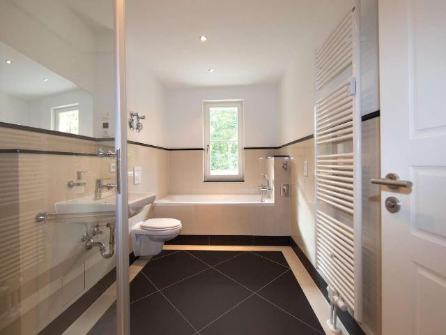 Stilvolle 2 Raum Wohnung mit Balkon im liebevoll sanierten Baudenkmal im Leipziger Süden !