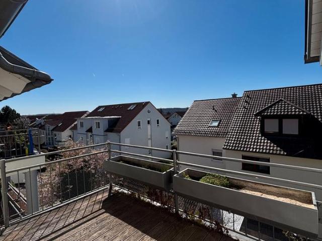Stilvolle 4 Zimmer Maisonette Whg mit Balkon, EBK, Kamin, 2 Bäder