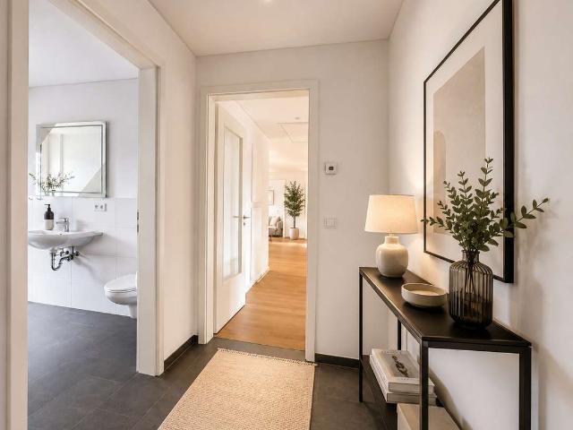 Stilvolle 4 Zimmer Wohnung in Altdorf – Barrierefrei, lichtdurchflutet und neuwertig
