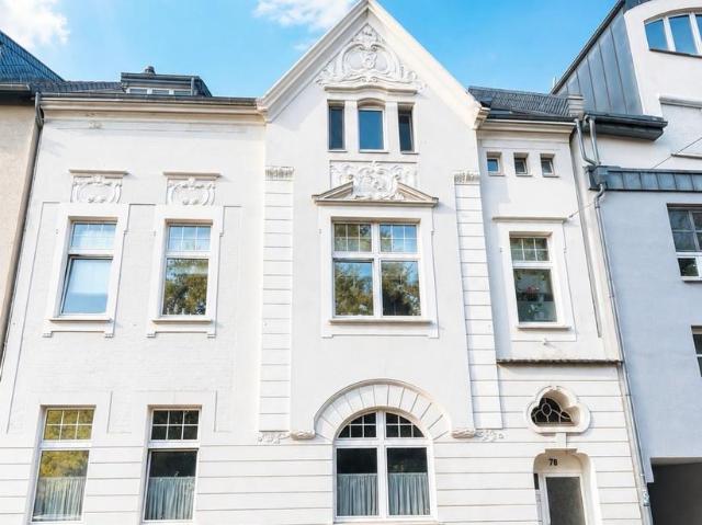 Stilvolle 4 Zimmer Wohnung in Bestlage von Hilden Zentrum