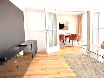 Stilvolle 4 Zimmer Wohnung in Bestlage Nürnbergs – inkl. Internet, Stellplatz und monatlichem Reinigungsservice