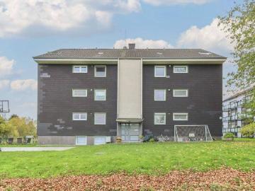 Stilvolle 4 Zimmer Wohnung mit Balkon, Stellplatz & großzügigem Gartenbereich