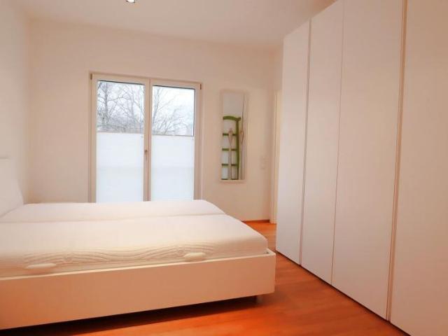 Stilvolle 4 Zimmer Wohnung mit zwei Balkonen in familienfreundlicher Lage