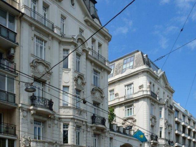 Stilvolle Altbauwohnung 4 Zimmer in Bestlage des 4. Bezirkes, Nähe Belvedere und Karlskirche