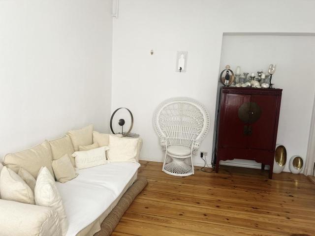 Stilvolle Altbauwohnung am Ludwigkirchplatz — möbliert, 83 m², Berlin Amsterdam Apartments for Rent