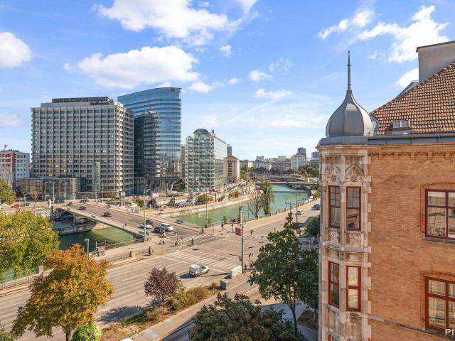 Stilvolle Altbauwohnung in attraktiver Lage mit Blick über den Donaukanal