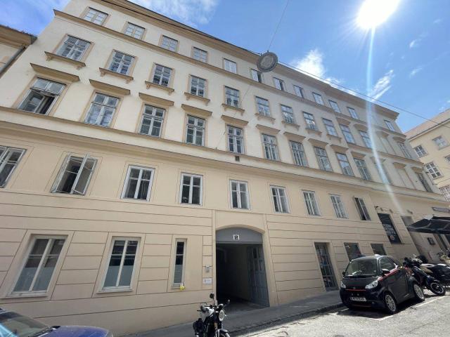 Stilvolle Altbauwohnung mit 5 Zimmern im Herzen von Wien Währing
