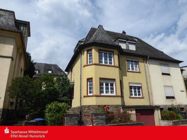 Stilvolle, gemütliche Doppelhaushälfte mit Garten in zentraler Stadtlage