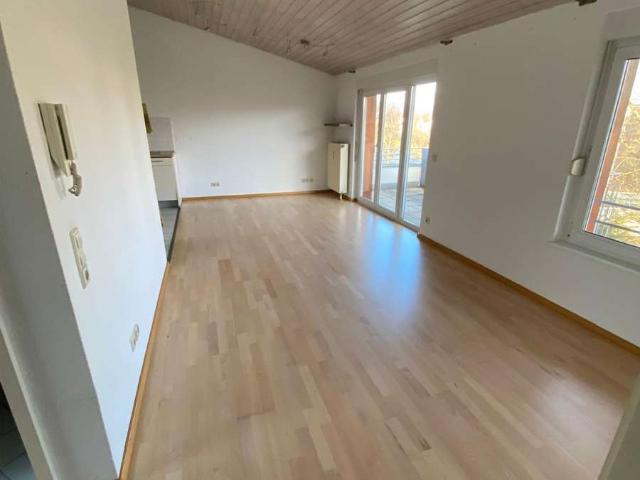 Stilvolle gepflegte 2 Zimmer Wohnung in Lörrach mit zwei Balkone und Einbauküche