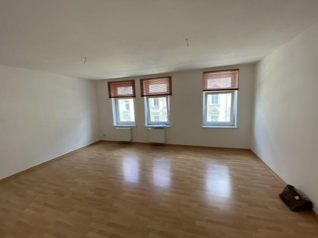 Stilvolle geräumige 3 Raumwohnung mit Balkon in der Nähe vom Lindenauer Markt
