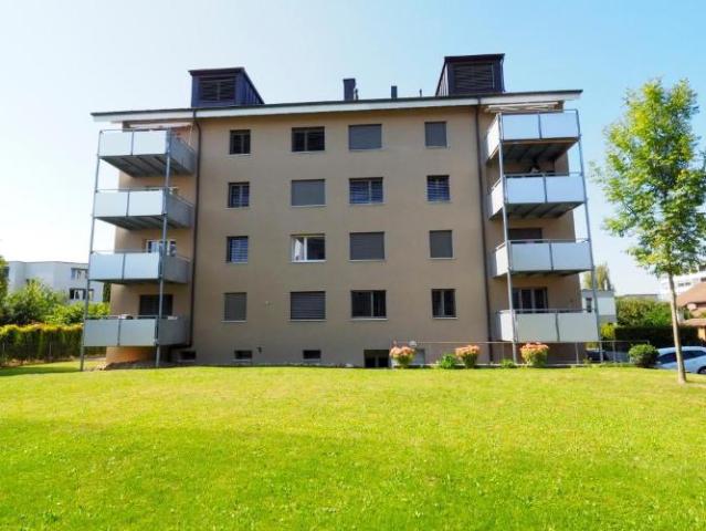 Stilvolle Dachwohnung mit Charme an zentraler Lage sucht Nachmieter!