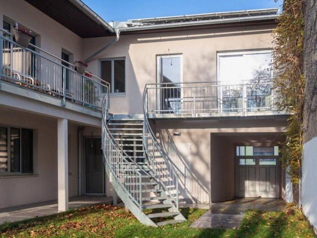 Stilvolle Erdgeschosswohnung Top 1 in charmantem Streckhof in Weiden am See