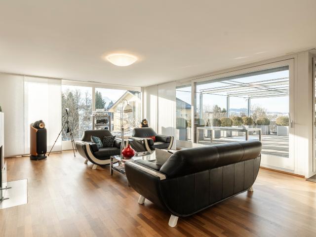 Stilvolle Familienwohnung mit herrlichen Terrassen