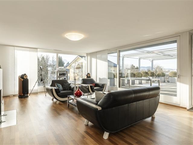 Stilvolle Familienwohnung mit herrlichen Terrassen