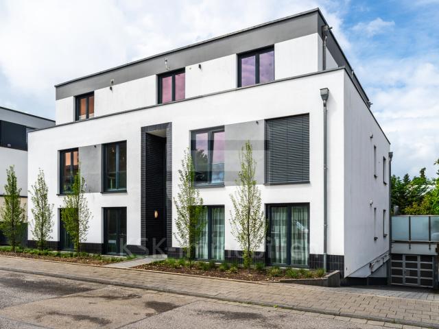 Stilvolle Familienwohnung im exklusiven Bauhaus Ensemble in Köln Junkersdorf!