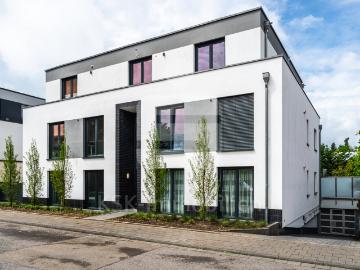 Stilvolle Familienwohnung im exklusiven Bauhaus Ensemble in Köln Junkersdorf!