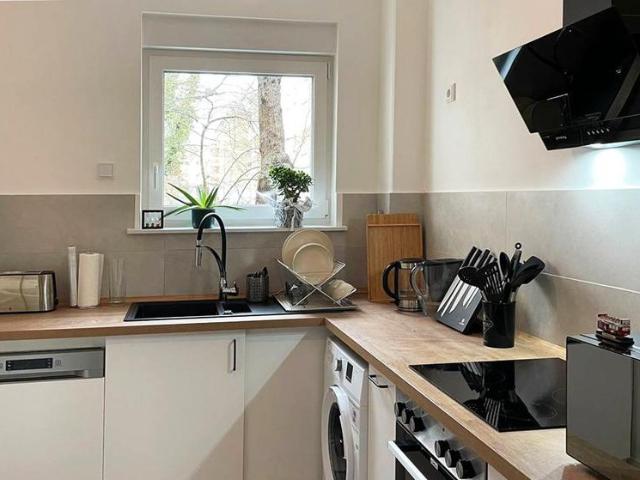 Stilvolle, kernsanierte 2 Zi. Whg. mit Smart Home in Steglitz