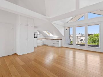 Stilvolle, lichtdurchflutete 3 Zimmer Wohnung mit Weitblick & Garage in der Friedrichstraße