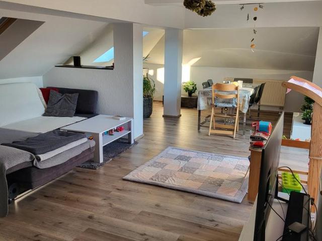 Stilvolle Maisonette Wohnung mit Loggia im Nürnberger Norden