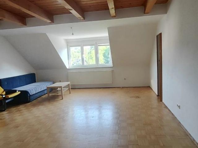 Stilvolle Maisonette Wohnung mit offenem Wohnkonzept und Dachgeschoss Galerie
