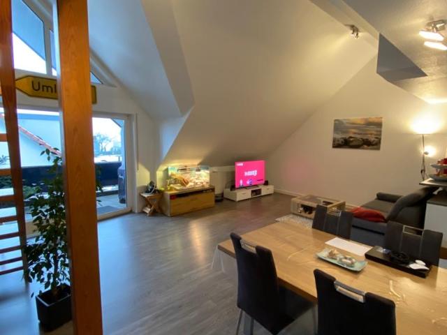 Stilvolle Maisonettewohnung mit Loggia und Stellplatz