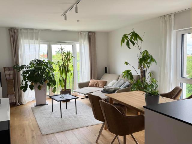 Stilvolle Neubauwohnung mit Loggia, Klimaanlage & hochwertigem Wohnkomfort