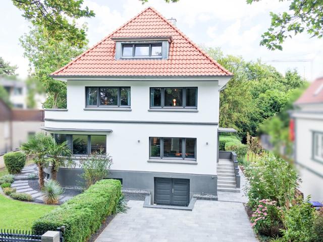 Stilvolle Stadtvilla am Dobben – Wohnen mit Charakter und besonderem Ausblick