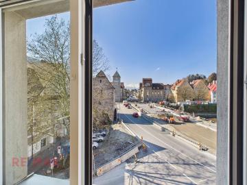 Wohnung zur Miete in 6800 - Büroraum, Ausgestattete Küche