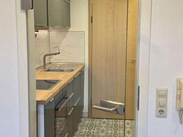 Stilvolle renovierte 2 Zaum Wohnung mit großem Südbalkon und Einbauküche in Althengstett