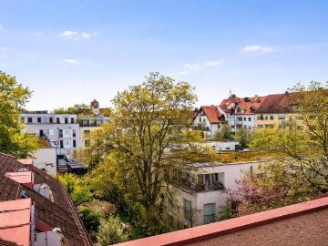 Etagenwohnung kaufen in Ohlstadter Straße - Terrasse