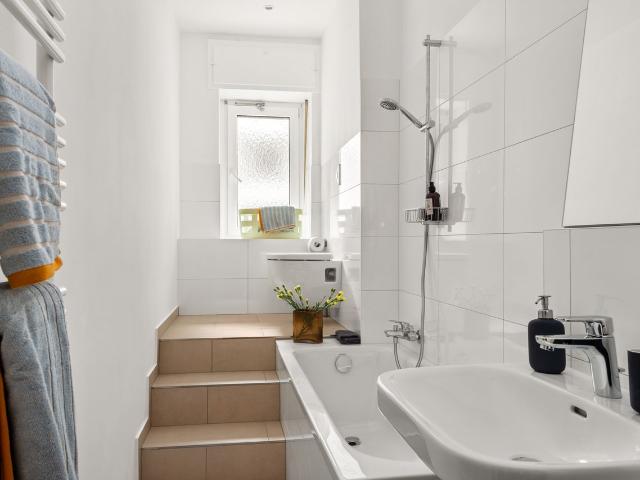 Stilvolle und geräumige 2 Zimmer Wohnung im trendigen Berlin Neukölln, Berlin Amsterdam Apartments for Rent