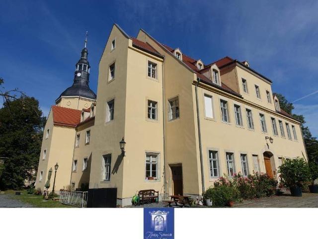 Stilvolle und wunderschÃ¶ne Wohnung unterm Schloss Dach!