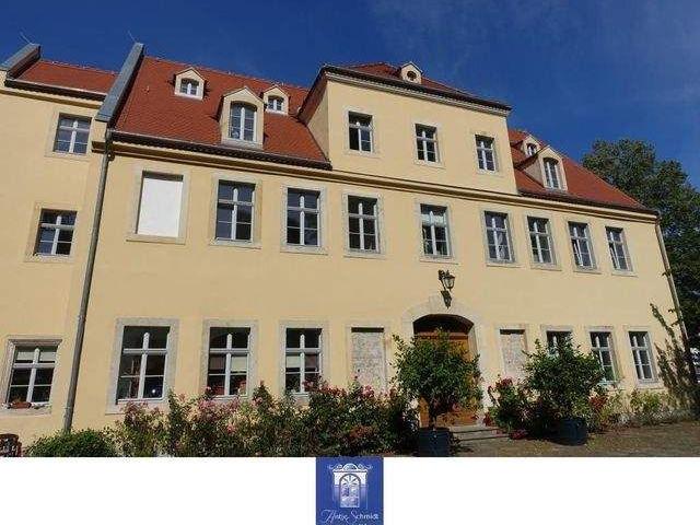 Stilvolle und wunderschöne Wohnung unterm Schloss Dach!